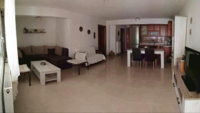 Dinas House